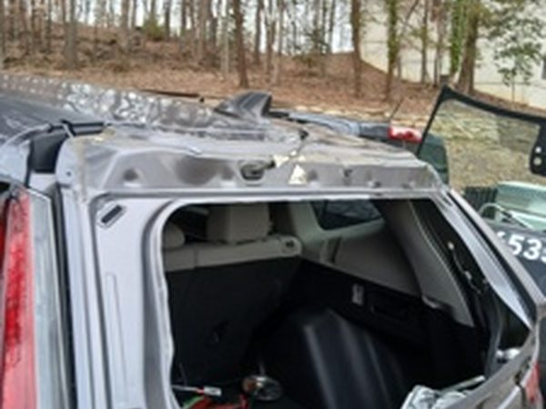 Auto glass job completed by J&M Autoglass — example 9
