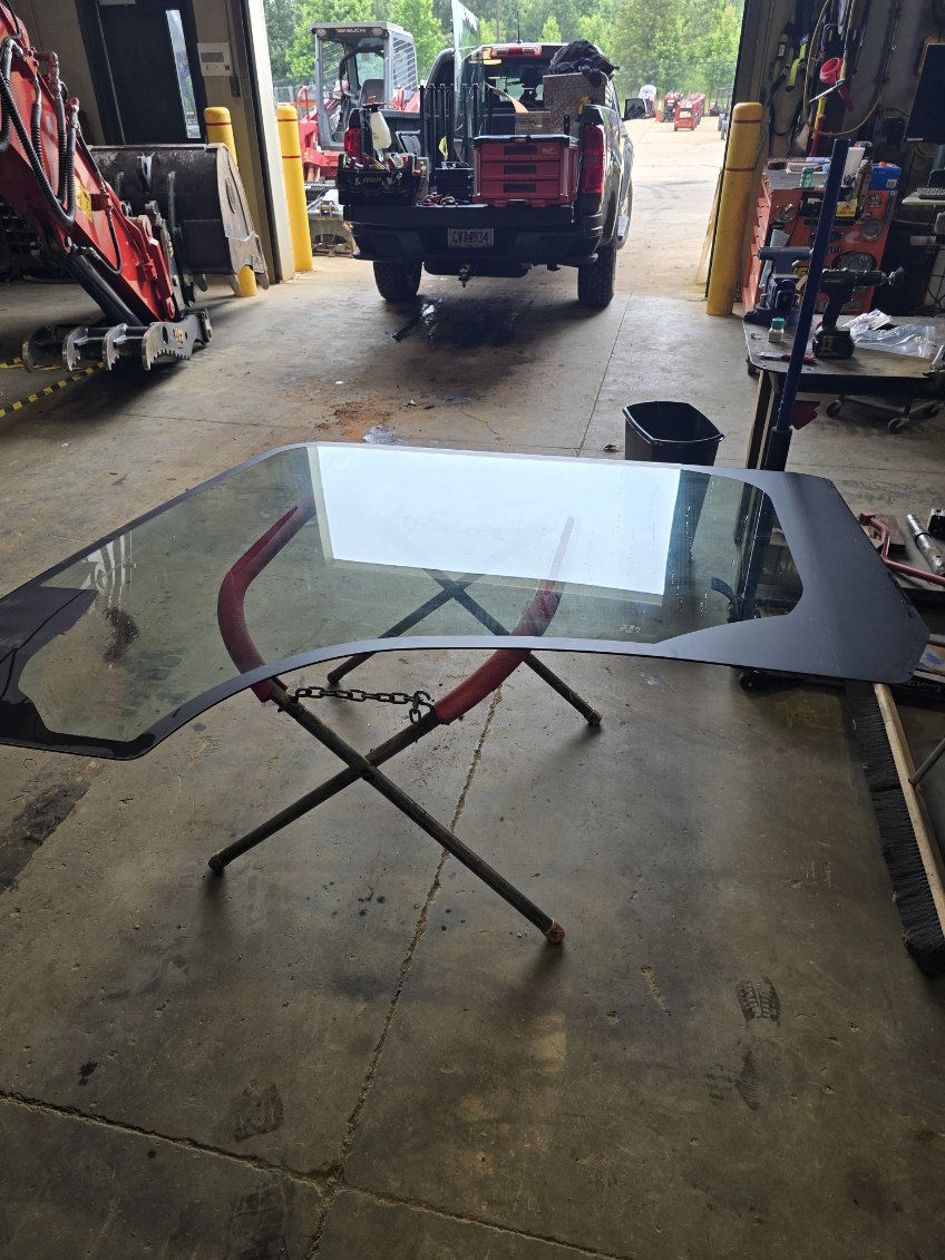Auto glass job completed by J&M Autoglass — example 3
