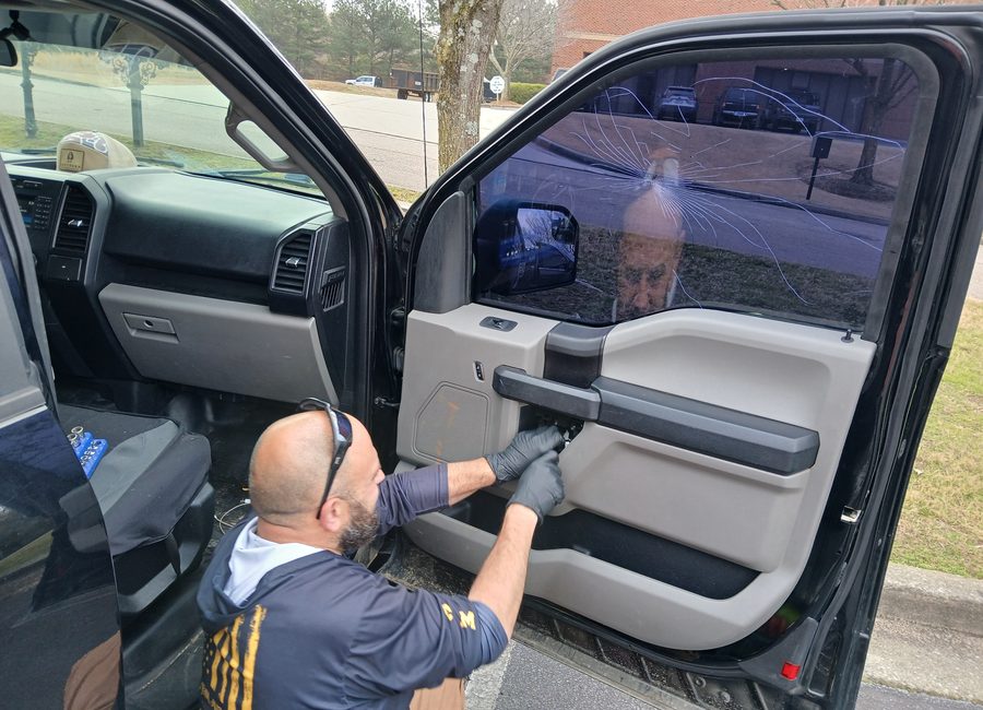 Door & Vent Glass by J&M Autoglass in North Georgia